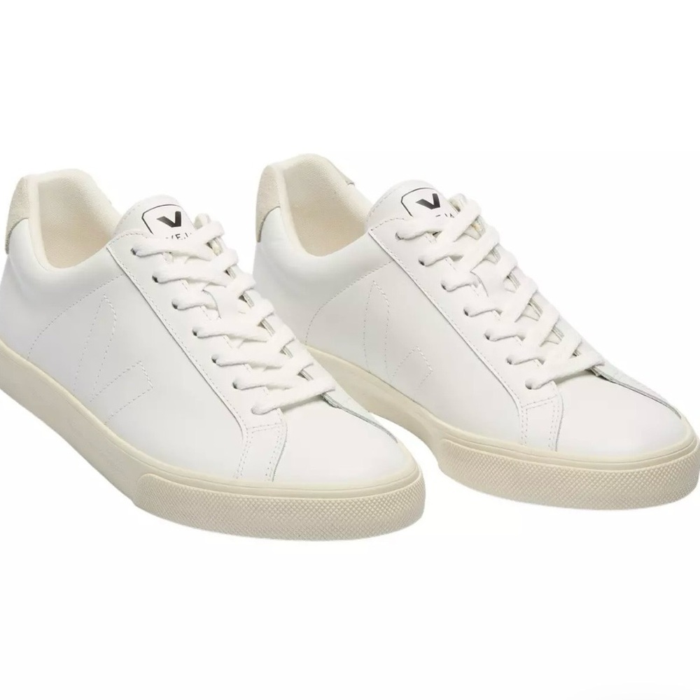 Veja Women's White and Cream Sneakers